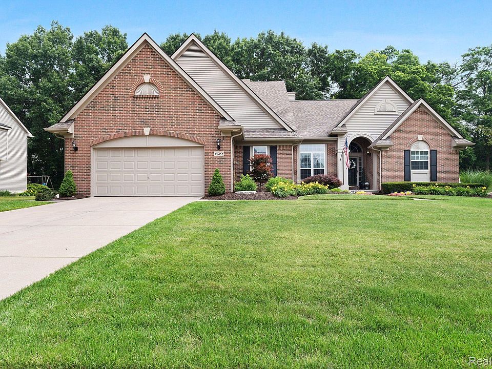 1st image of 629 Akehurst Ln