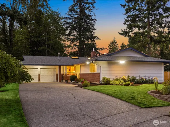 17512 NE 22nd Court, Redmond, WA 98052