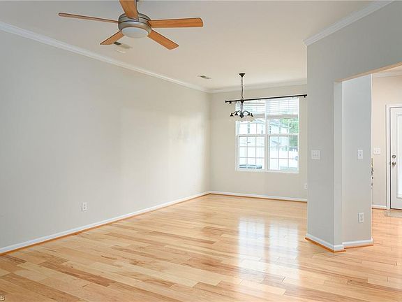 4th image of 2674 Hartfield Commons Ln