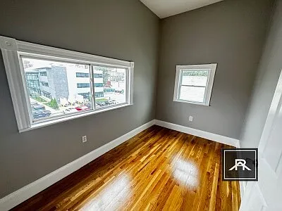 31 Adamson St #3 — Photo 12
