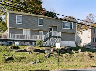 174 Curtis Ln, Yonkers, NY 10710