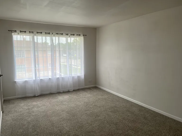 N84W15408 Menomonee Ave #4 — Photo 3