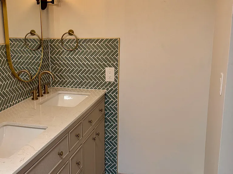 100 Midland Ave #403 — Photo 2