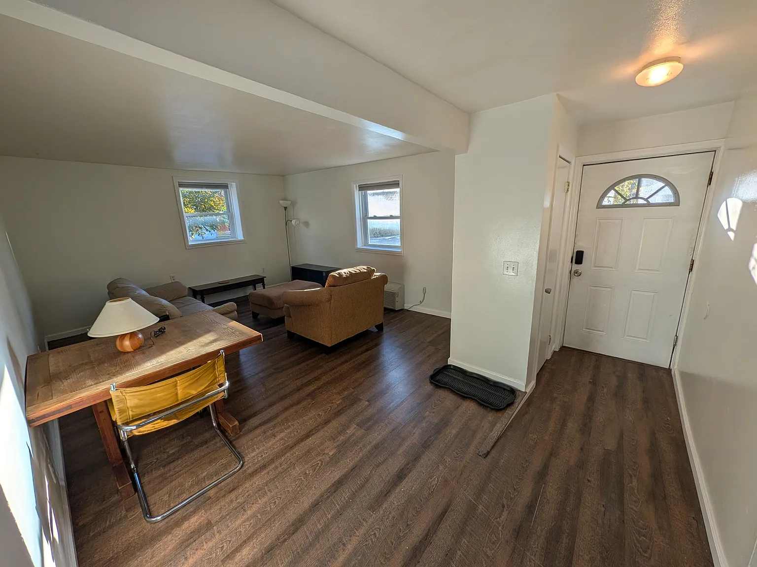 2 bed, 1.0 bath, 1000 sqft, $1,825 — Photo 1