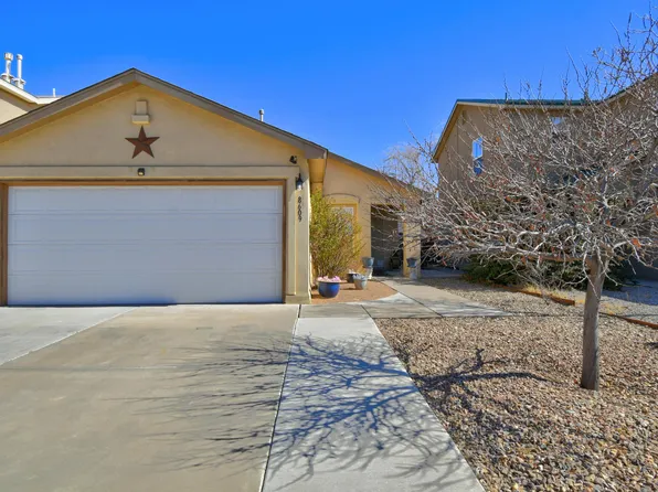8609 Gunnison Pl NW, Albuquerque, NM 87120