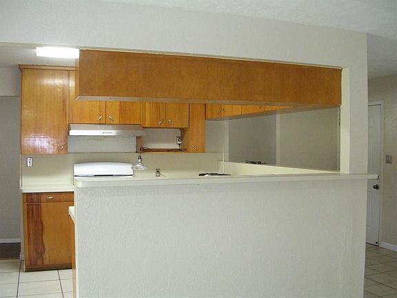 4th image of 12209 Palmsprings Dr