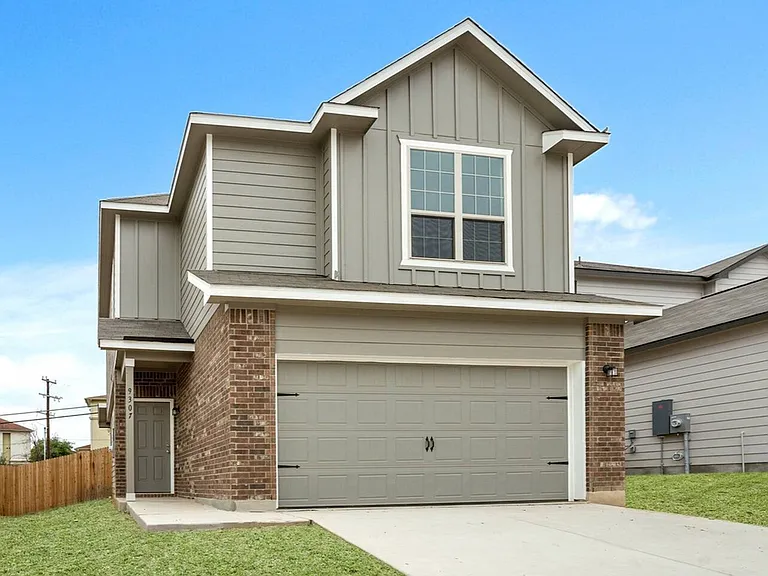 9307 Graze Land Dr — Photo 3