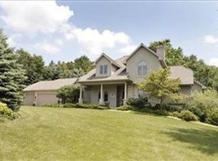 7778 Strawberry Ln NE, Belmont, MI 49306