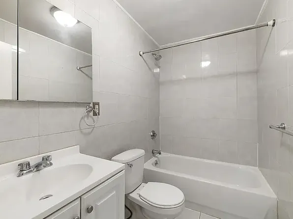 375 Pleasant Avenue image 6 of 6