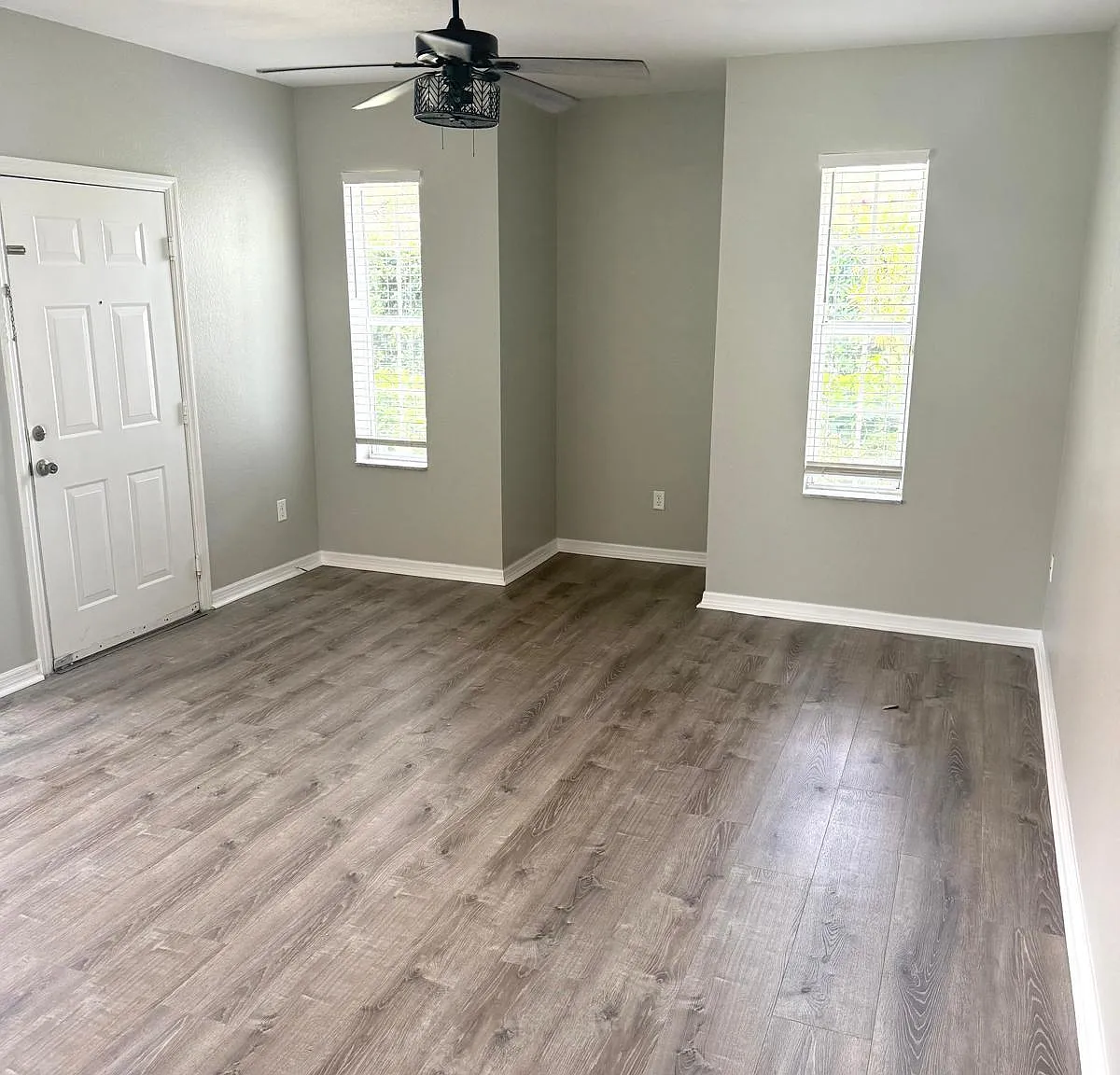 2 bed, 2.0 bath, 1253 sqft, $2,100 — Photo 3