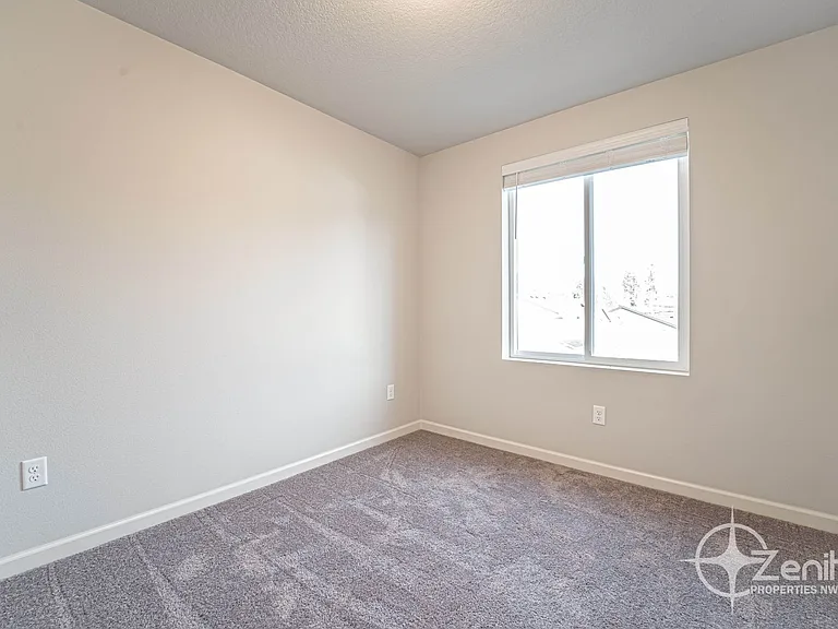 4261 S Cloverhill Way — Photo 14