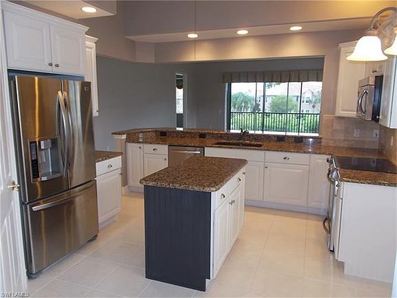 5th image of 4751 Stratford Ct APT 2404