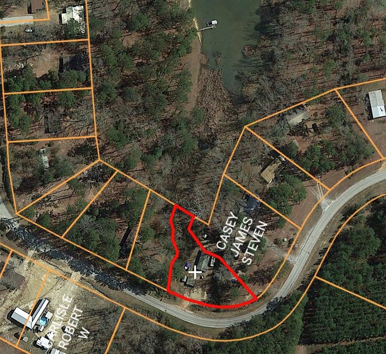 2nd image of 927 Calhoun Dr