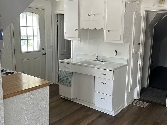 2nd image of 91 Lincoln St #1/2