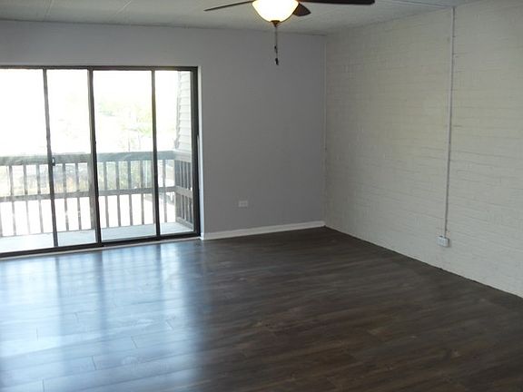 3rd image of 1616 Richmond Cir Unit 204