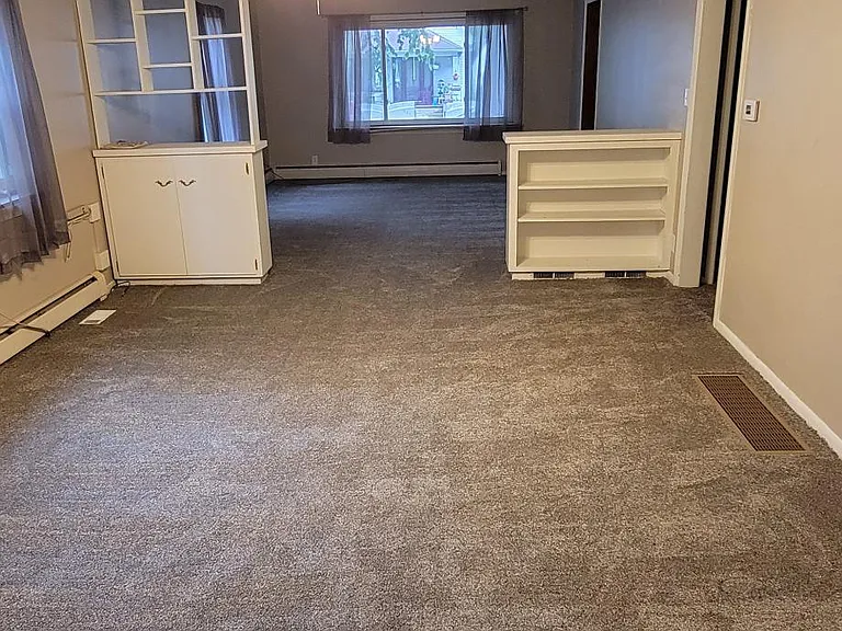 922 Governor St — Photo 2