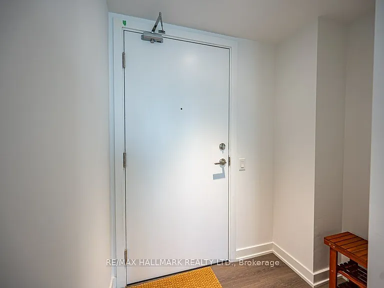 8 Wellesley St W #4515 — Photo 2