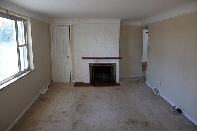 2nd image of 5015 Beechwood Rd