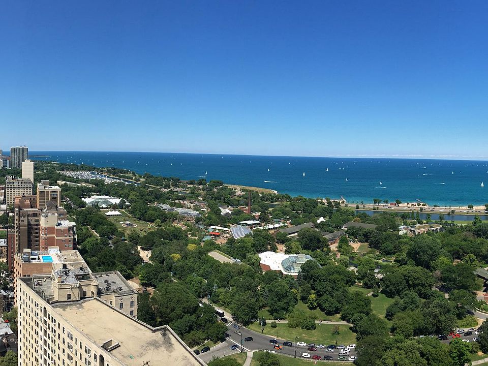 1st image of 2020 N Lincoln Park W APT 37E