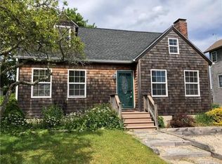 24 Atlantic Ave, Groton, CT 06340