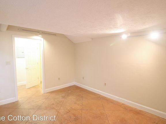 4th image of 43 Holtsinger Ave