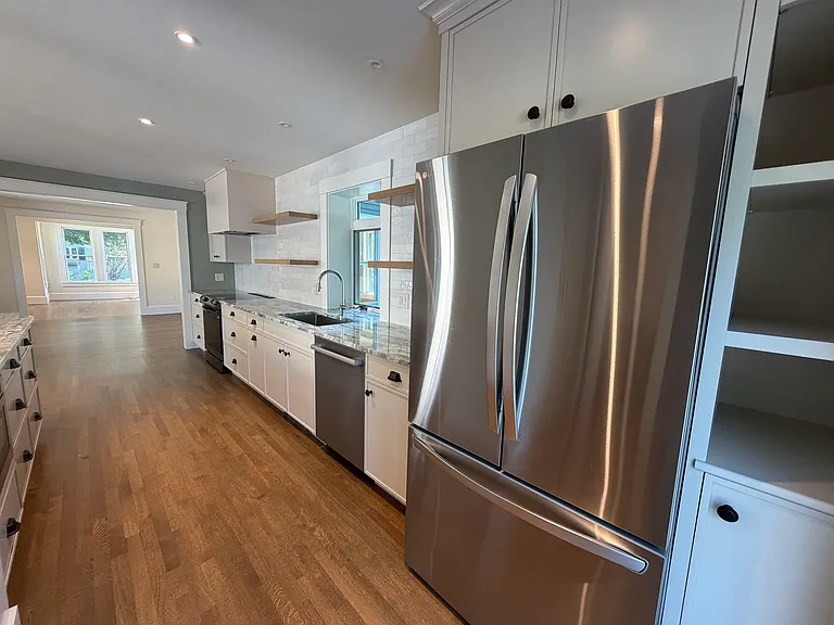 15 Gill St — Photo 12