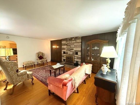 5th image of 7 Chiappardi Place
