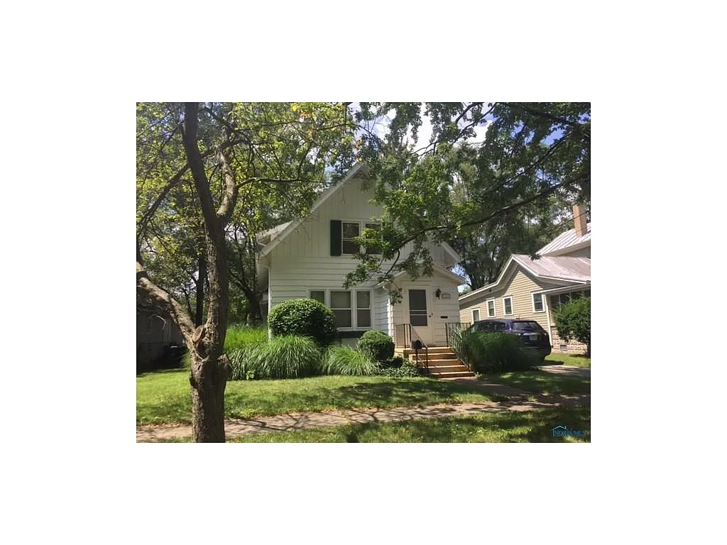446 Buttonwood Ave photo 1