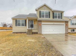 1819 N 206th St, Elkhorn, NE 68022