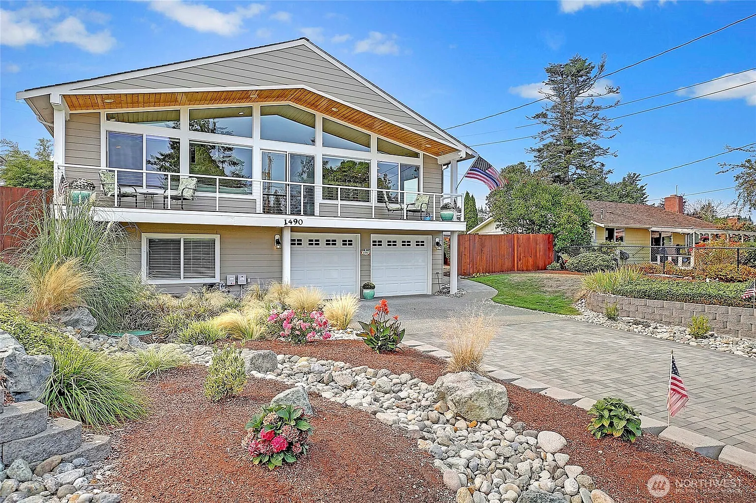 1490 Country Club Drive photo 1