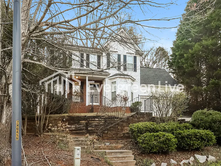 14801 Ashlight Dr — Photo 2