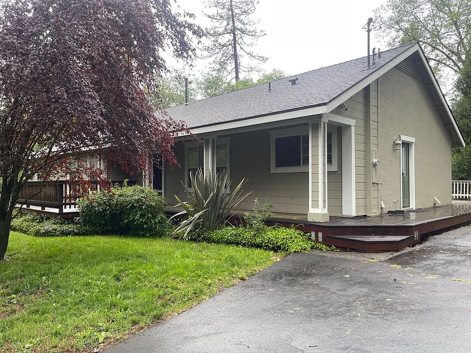 1st image of 858 Evergreen Ln