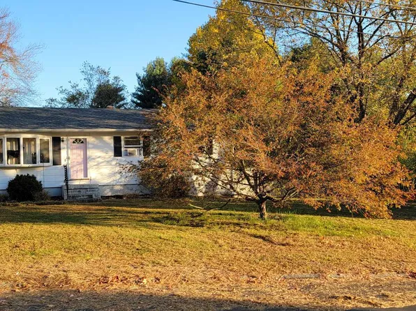 12 Leha Avenue, Griswold, CT 06351