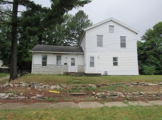 916 N 5th St, Niles, MI 49120