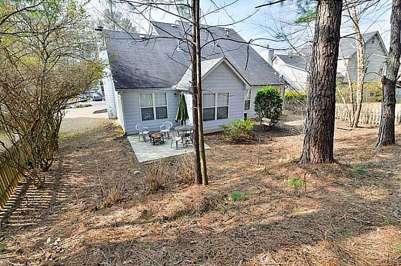 2nd image of 4804 Lake Park Ter