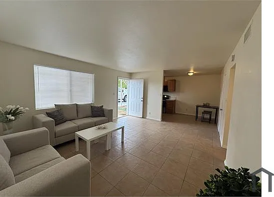 2 bed, $1,995 — Photo 1