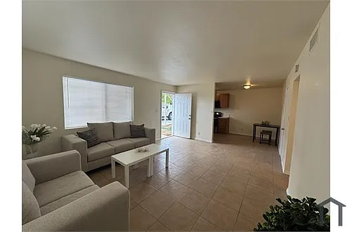 38622 Larkin Ave Photo 1