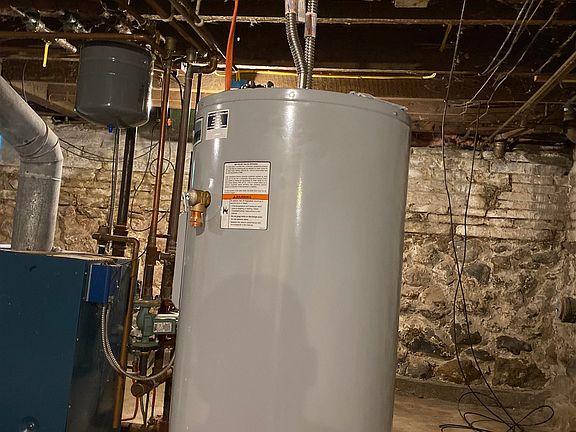 3rd image of 11 Fairview Avenue