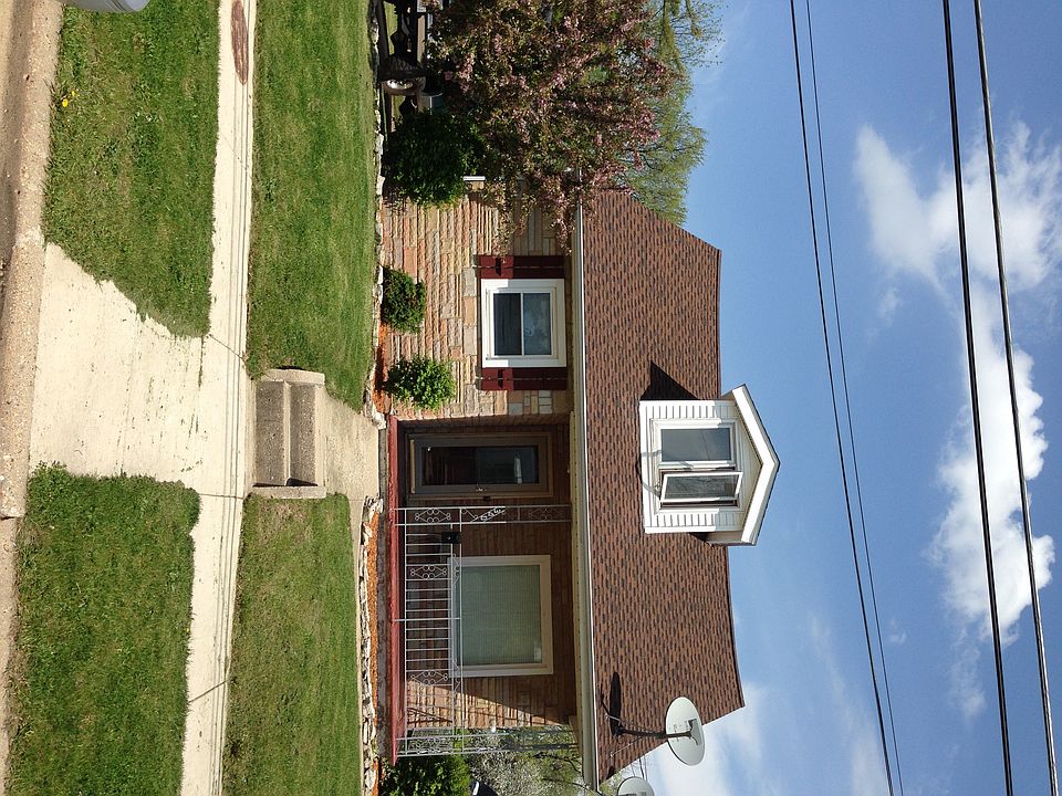 1st image of 340 E Florence St