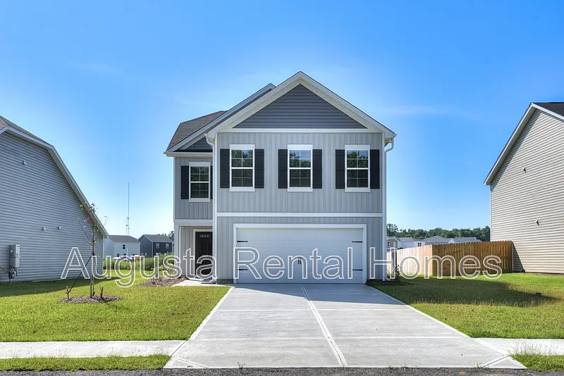 4 bed, 2.5 bath, 2075 sqft, $2,175 — Photo 2