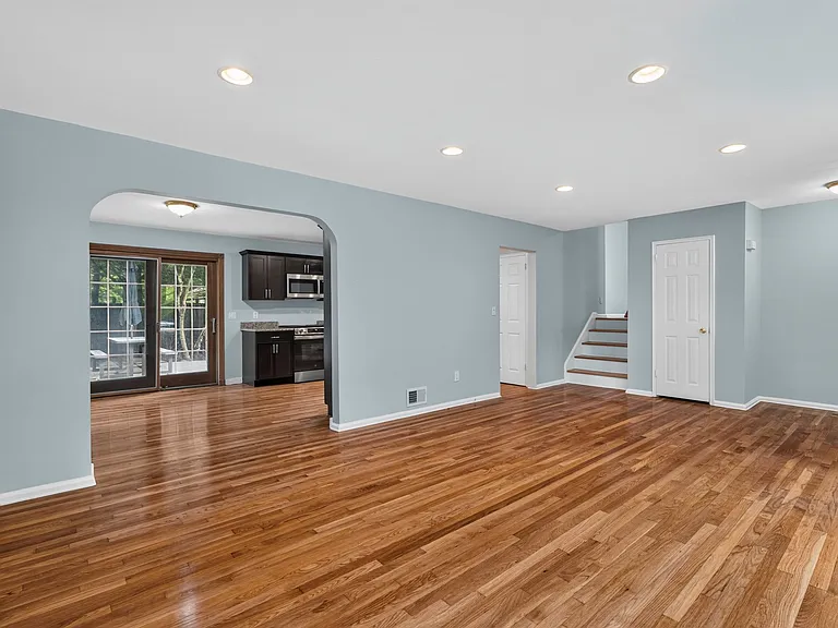 11 Lockwood Ln — Photo 5
