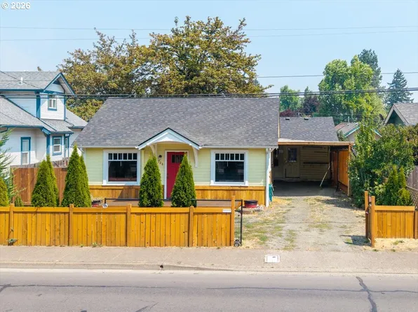 728 N 9th St, Cottage Grove, OR 97424
