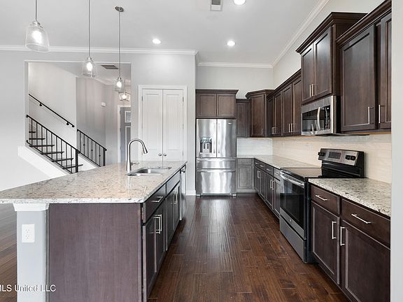 5th image of 5076 Kensington Creek Dr
