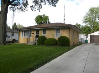 50 Midland Ct, Springfield, IL 62702