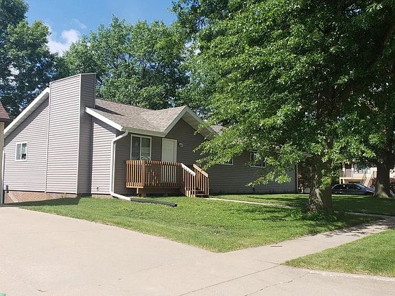 2nd image of 1418 Dolen Pl #1418