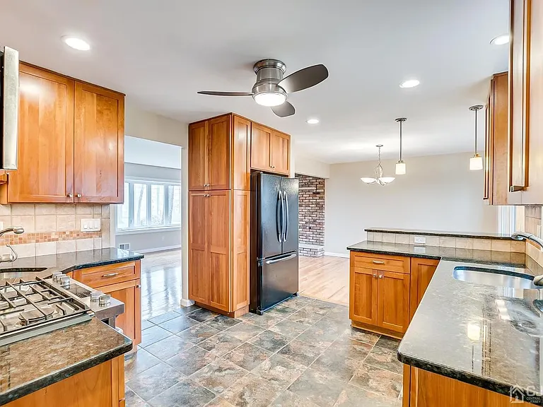 257 W Grant Ave — Photo 24