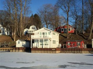 6269 Bayshore Rd, North Rose, NY 14516