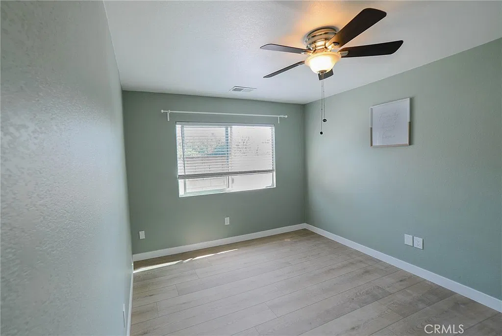 4 bed, 1300 sqft, $3,800 — Photo 4