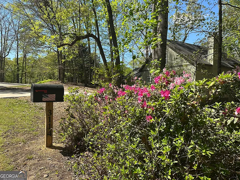 3114 The Trail Rd — Photo 9
