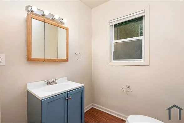 48 S Richardson Ave — Photo 20